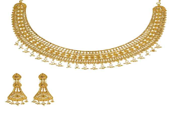 22k Yellow Gold Necklace and Earrings Set