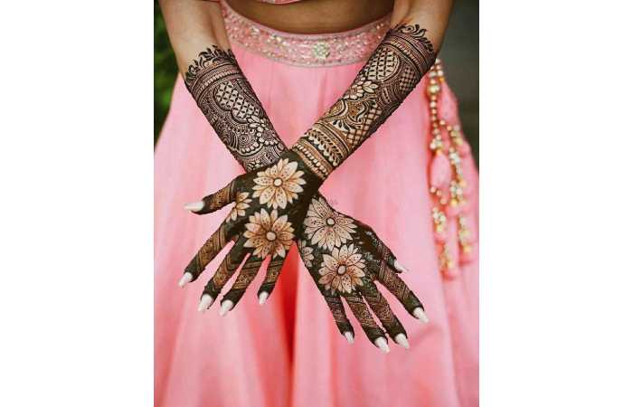 pretty Floral Back-hand Mehndi Designs